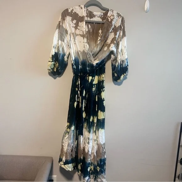 Young, Fabulous, & Broke Wrap Dress. Size XS but will fit a Small too! - Picture 5 of 5